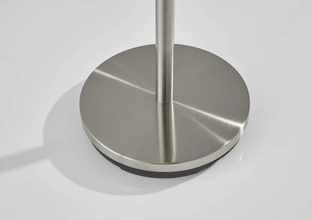 Perchero de acero cepillado de 68"