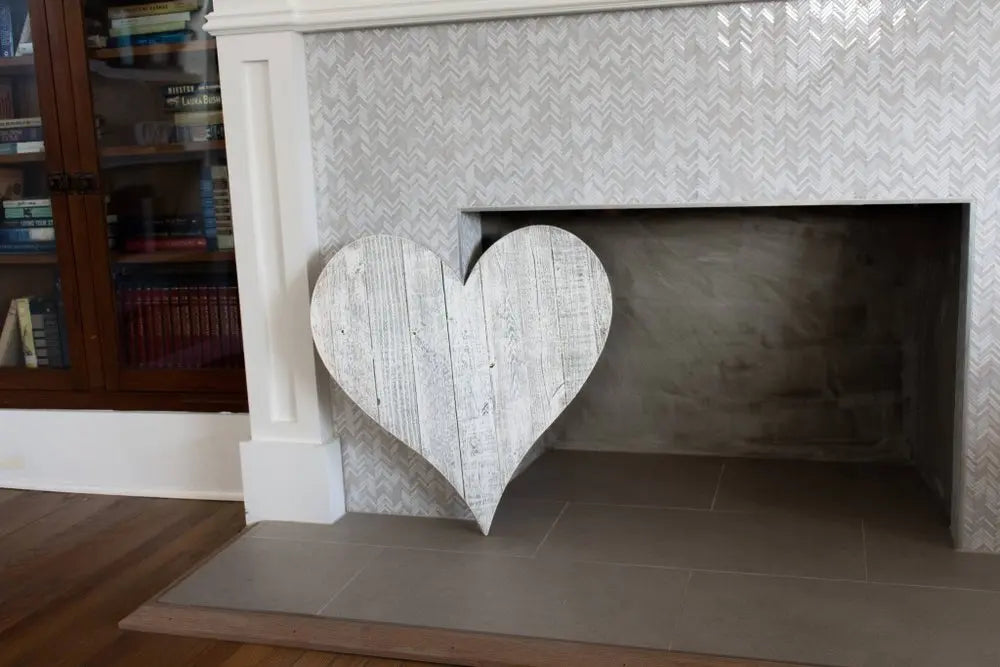 18" Whitewash Reclaimed Wood Heart Wall Decor HomeRoots