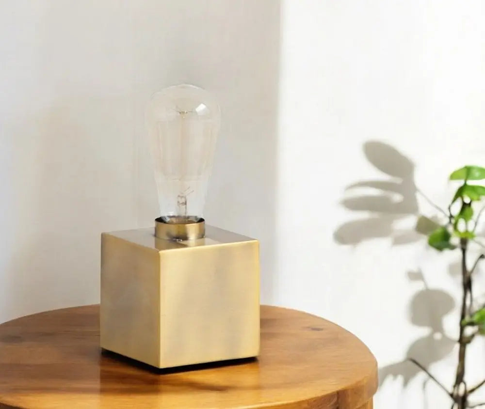 Lámpara LED dorada de 5" con pantalla transparente