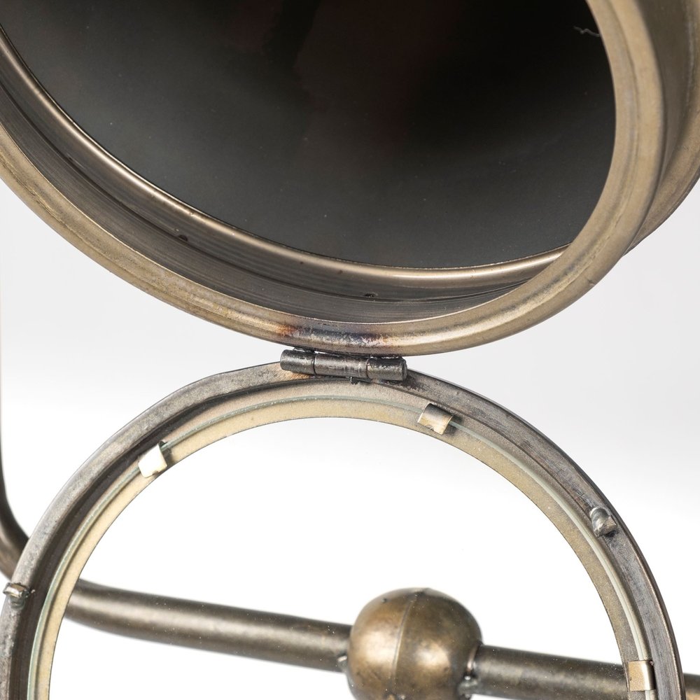 Lámpara de pie LED de 61" con pantalla de metal dorado envejecido para escenario de cine