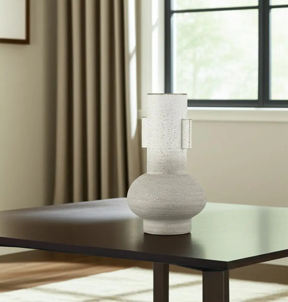 13" Off White And Gold Metal Table Vase HomeRoots