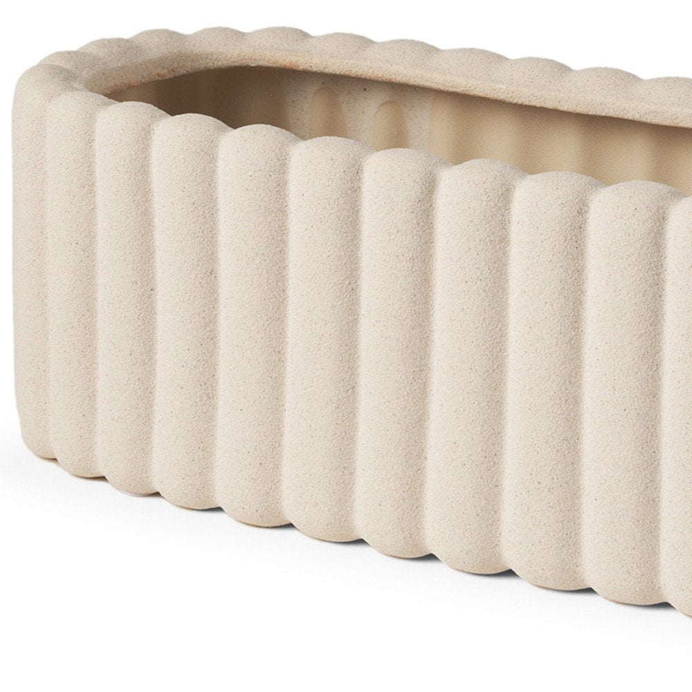 Jarrón de mesa de cerámica ovalada beige de 6" con textura acanalada