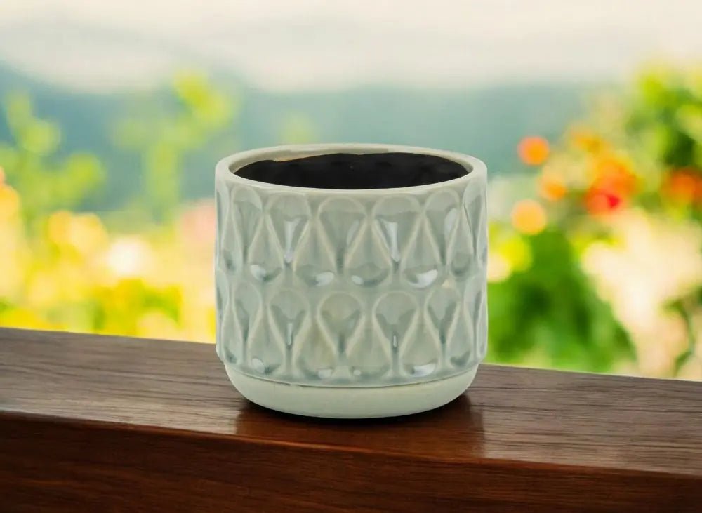 7" Green Geometric Ceramic Indoor Outdoor Round Pot Planter - NOBLE HOME INTERIORS